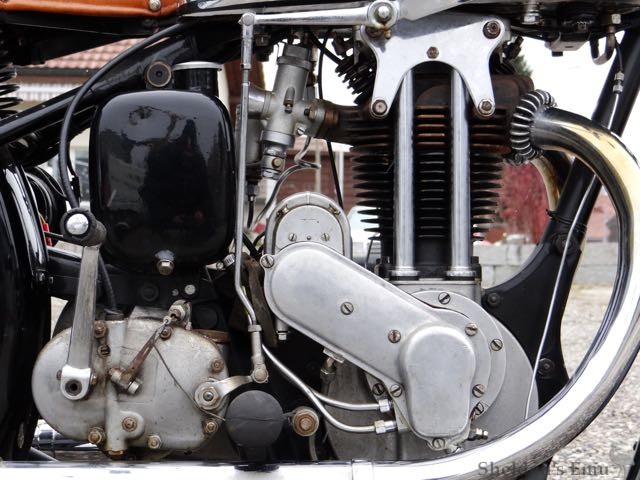 Ariel-1931-500cc-VG-4V-MPf-Engine.jpg