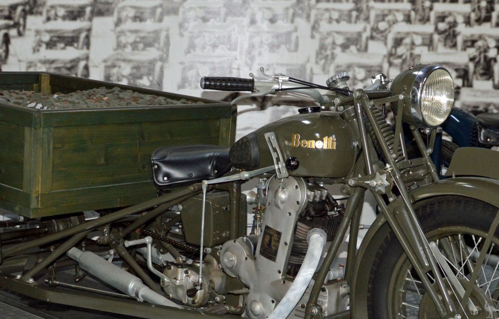 Benelli-1936-M36-500cc-MRi.jpg