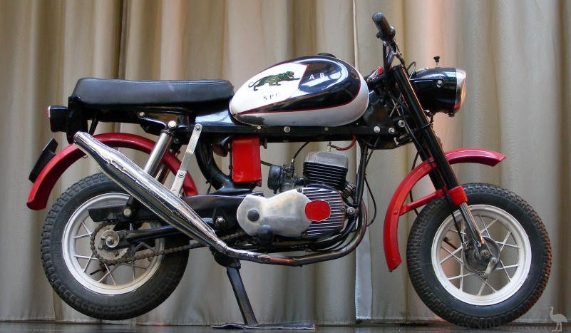 Garelli-Minibike-Milan-1.jpg