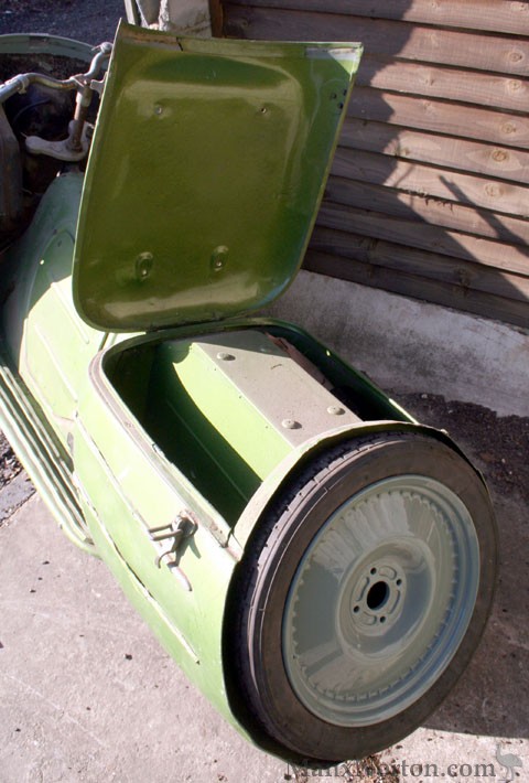 Maico-Mobil-1953-Scooter-bvoa-4.jpg
