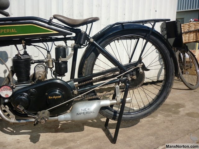 New-Imperial-1925-300cc-4597-04.jpg