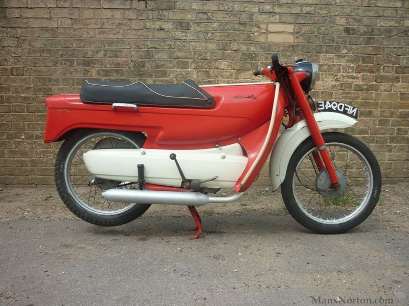 Parilla-1960-Slughi-99cc-AT-005.jpg