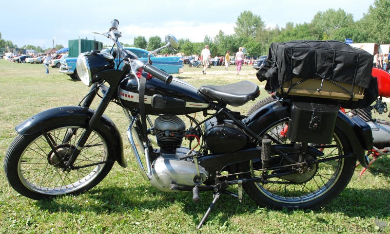 Terrot-1951-125cc-ETD-Chambrey-2007-02.jpg