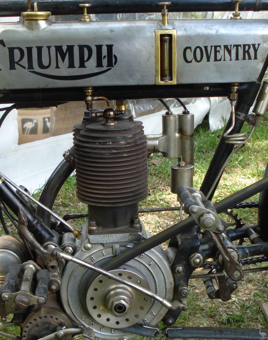 Triumph-1906-SCA-02.jpg