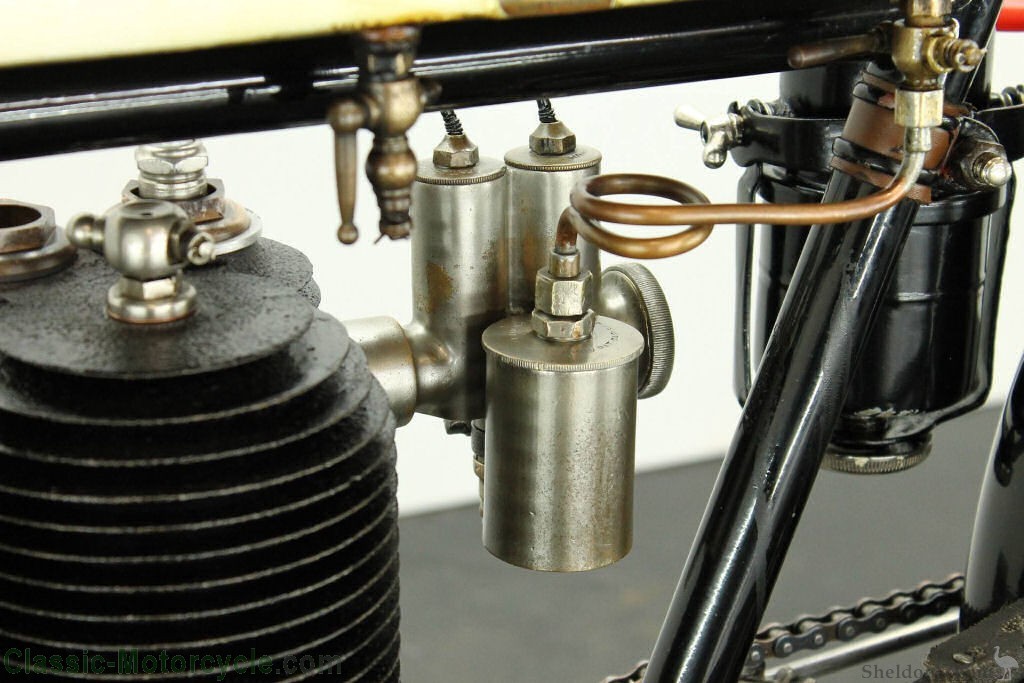Triumph-1911-500cc-CMAT-9.jpg