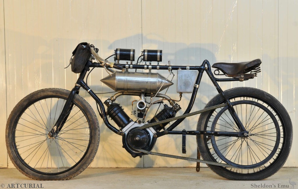 Ader-1902c-V-Twin-Acl-02.jpg