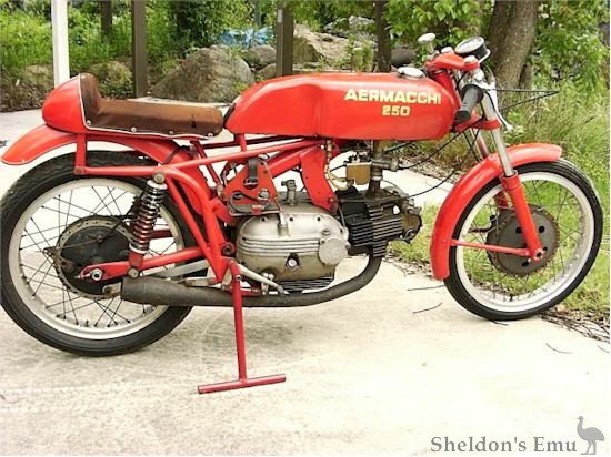 Aermacchi-06210030.jpg