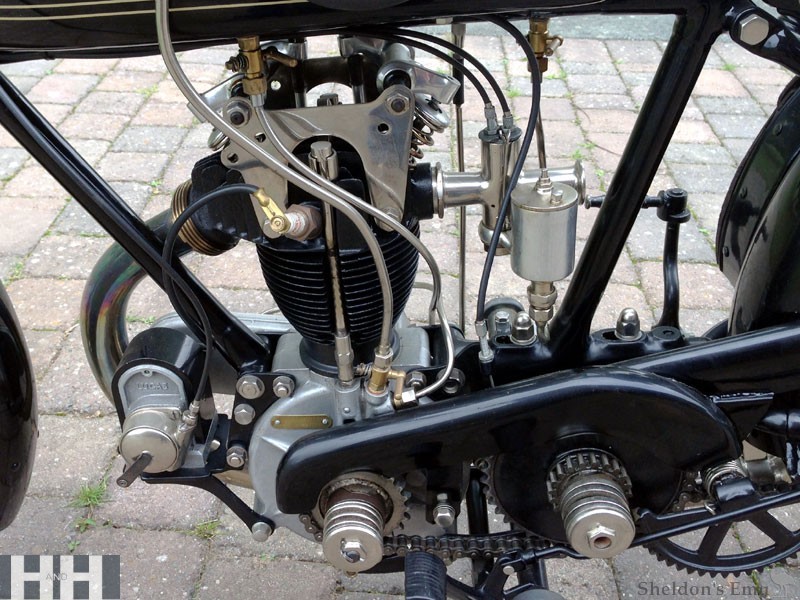 AJS-1927-H-350cc-4.jpg