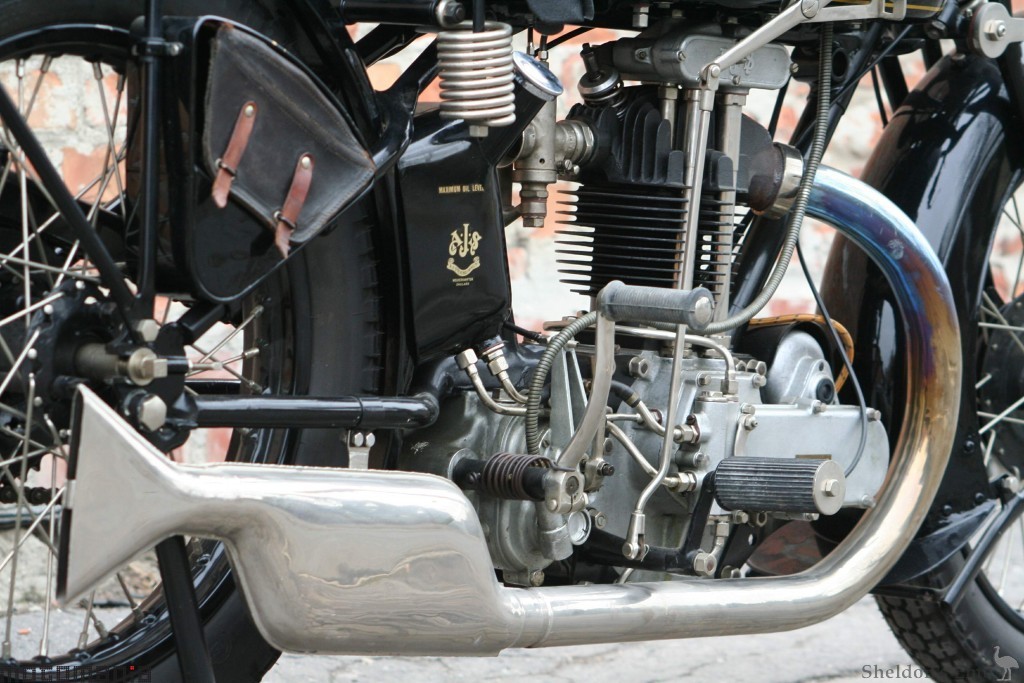 AJS-1929-M8-500cc-Motomania-4.jpg