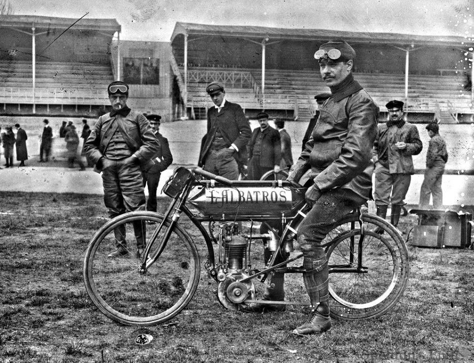 Albatros-1905-Coupe-Hydra-BNF.jpg