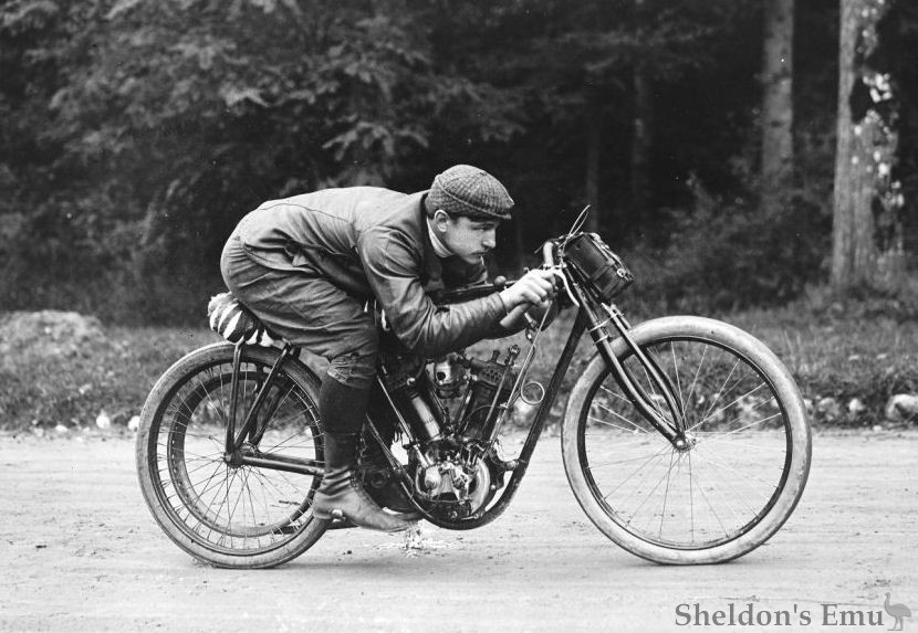 Alcyon-1905-Anzani-BNF.jpg
