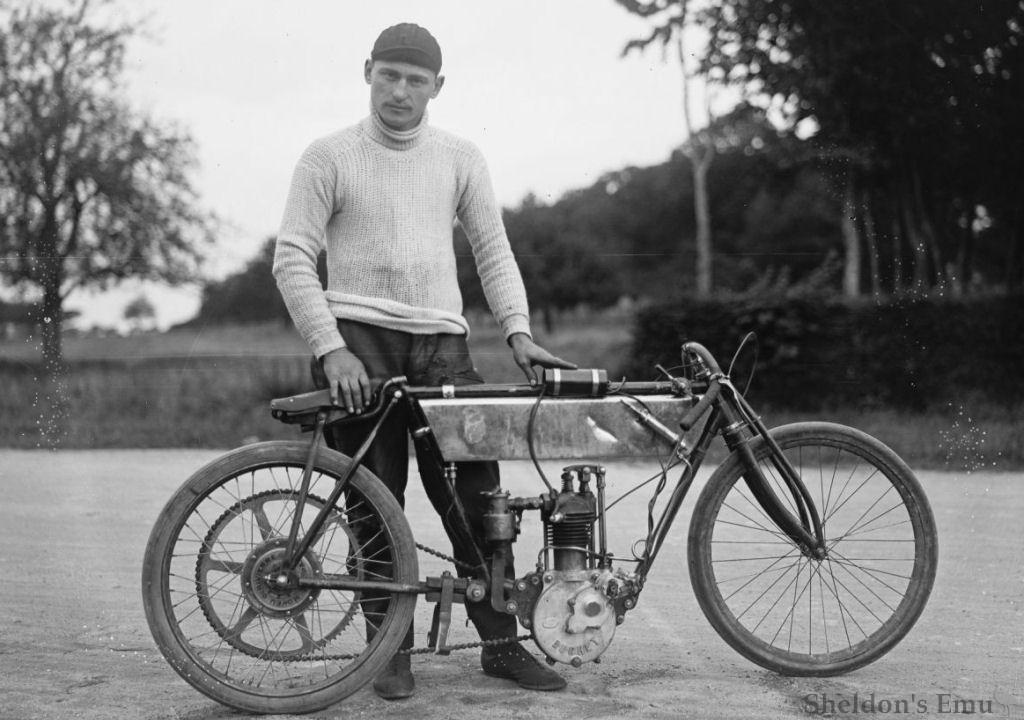 Alcyon-1905-Buchet-Anzani-BNF.jpg