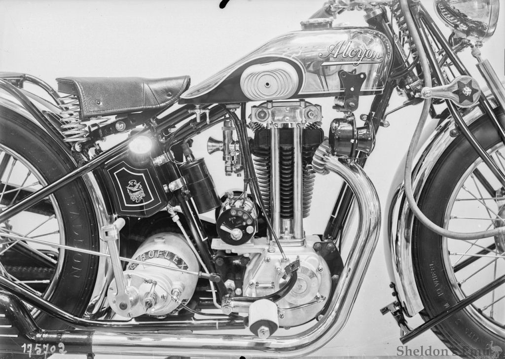 Alcyon-1933-350SS-BNF.jpg
