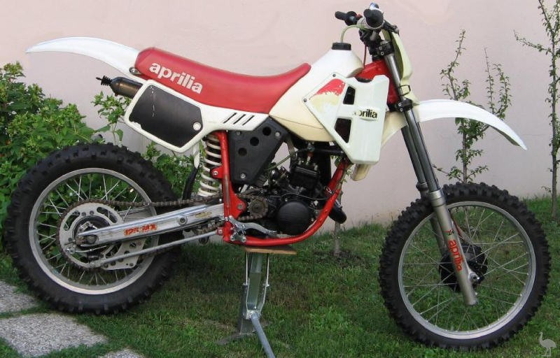 Aprilia-1983-125-MX.jpg