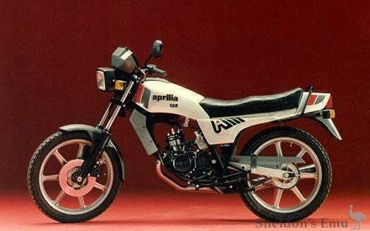 Aprilia-1983-ST125-Cat-02.jpg