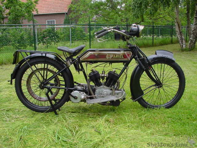 Ariel-1915-700cc-V-twin.jpg