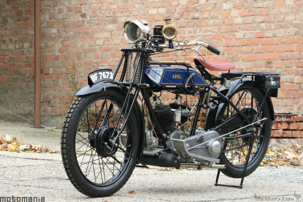 Ariel-1922-800cc-AKD-Moma-02.jpg