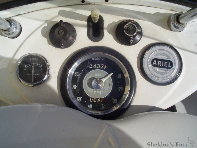 Ariel-1959-Leader-250cc-4032-04.jpg