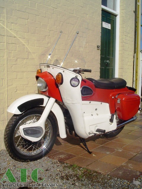 Ariel-1964-Leader-250cc-AT-007.jpg