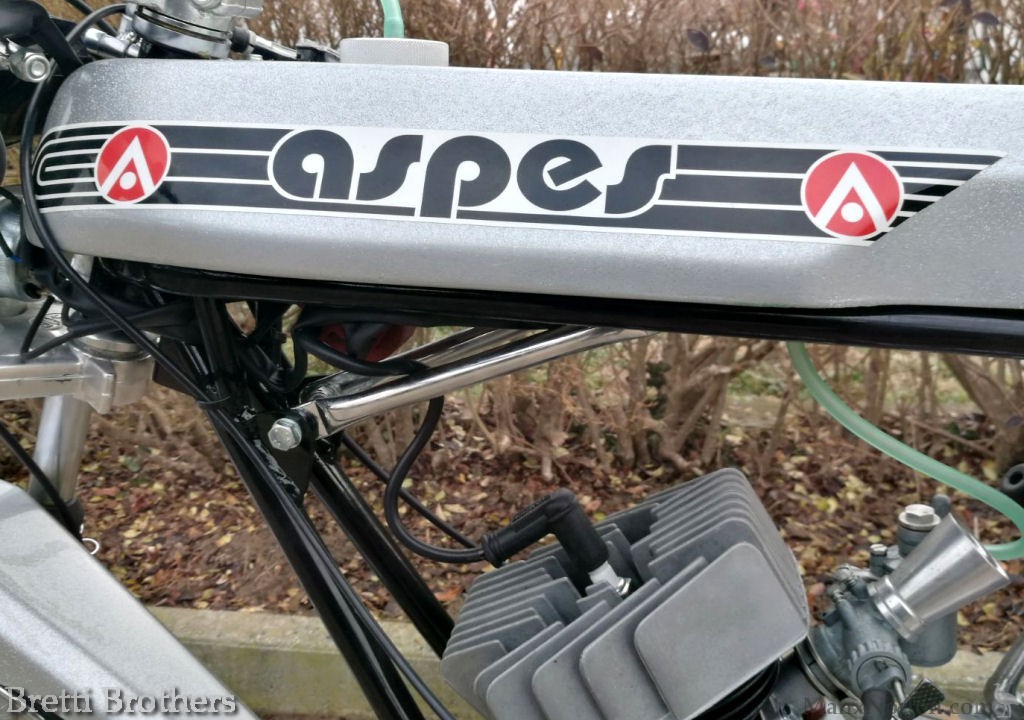 Aspes-1969-Super-Sport-50-BrB-04.jpg