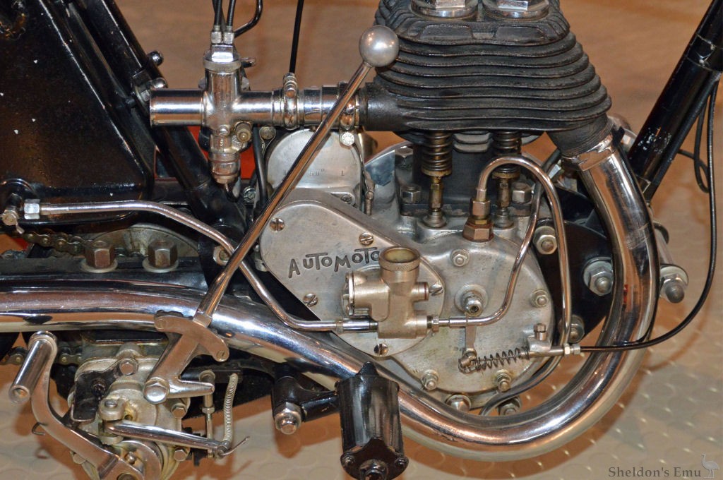 Automoto-1925-250cc-MRi-02.jpg