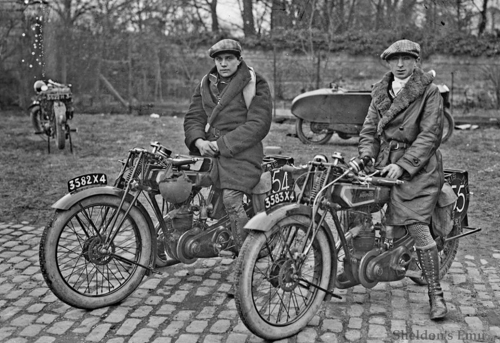 Automoto-1927-BNF.jpg