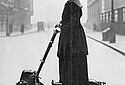 Autoped-1916-Lady-Norman.jpg