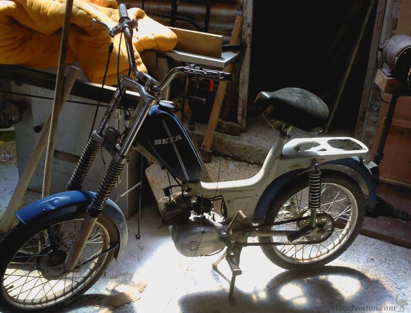 Beta-R50-Moped.jpg