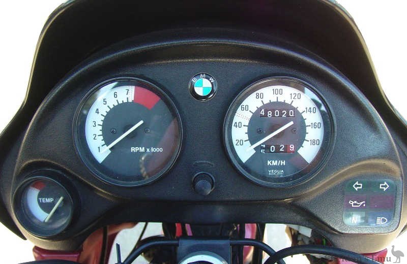 BMW-2005-F650-4-Inst.jpg