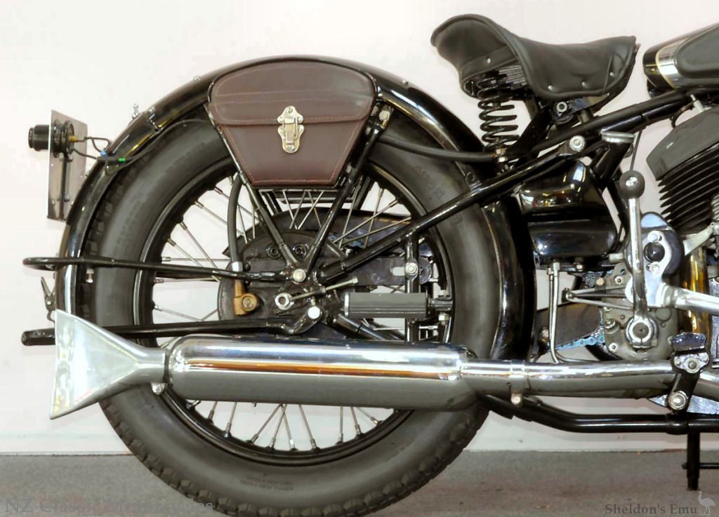 Brough-Superior-1935-1150-NZM-03.jpg