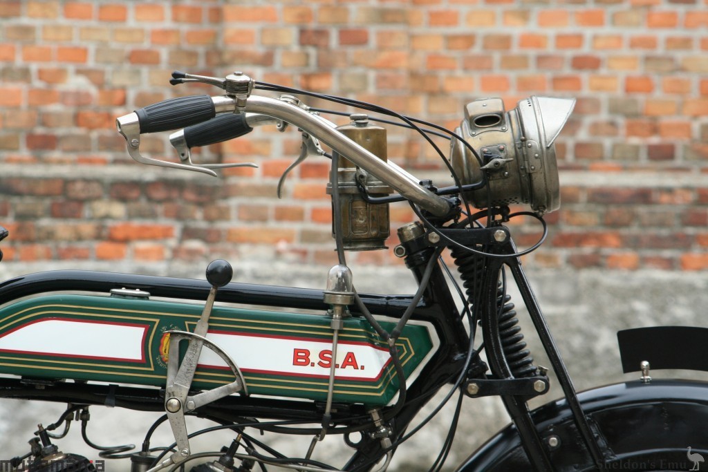 BSA-1923-770cc V-Twin-Motomania-4.jpg