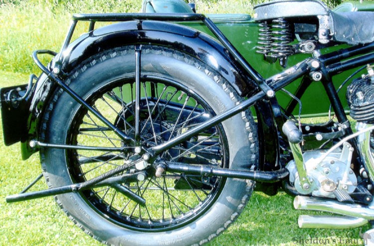 BSA-1934-G34-Outfit-rear-wheel.jpg