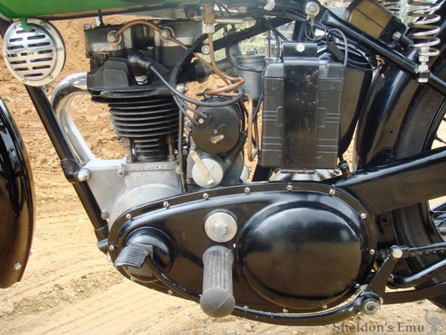 BSA-1937-B21-250cc-AT-002.jpg