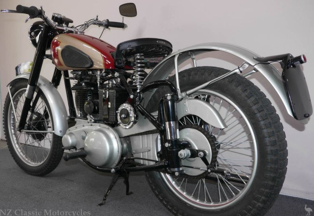BSA-1952-B34-500cc-Competition-NZM-02.jpg