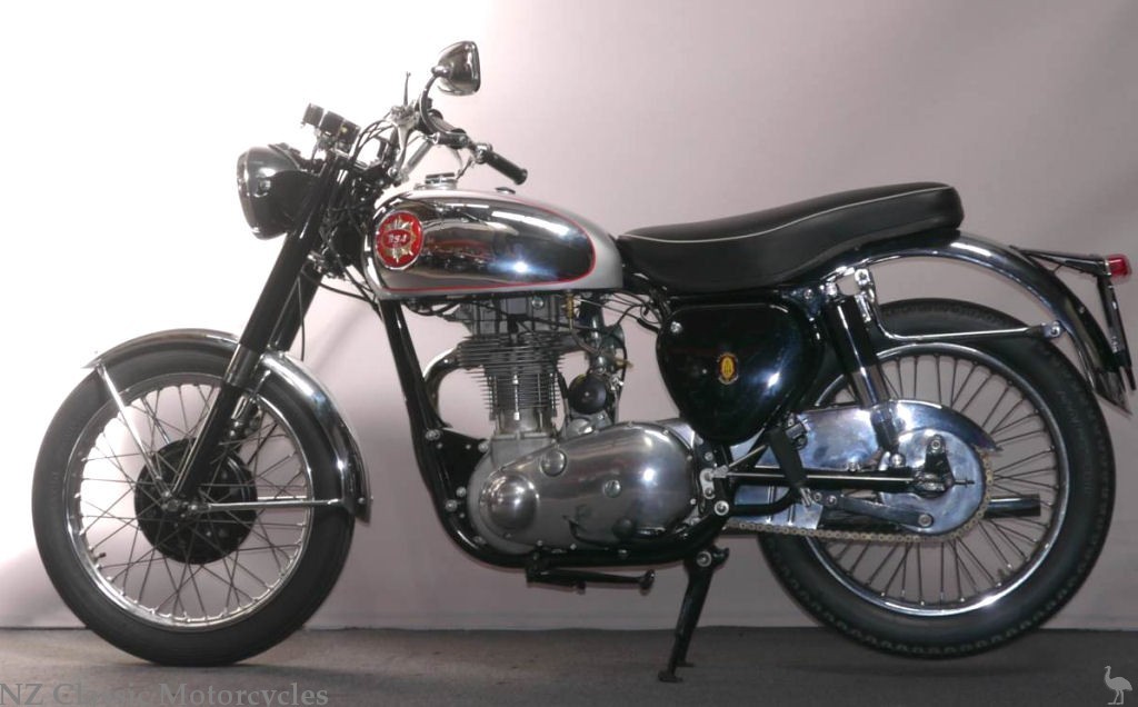 BSA-1953-B34-500cc-Clubman-NZM-02.jpg
