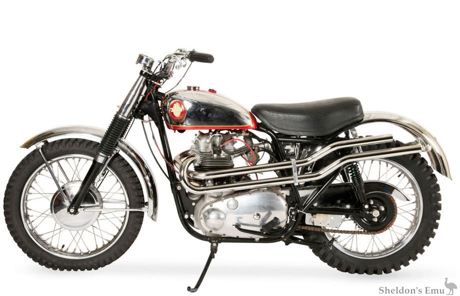 BSA A10SS Spitfire/Scrambler Saddle - UK Made By Blazing Saddles (M195142)