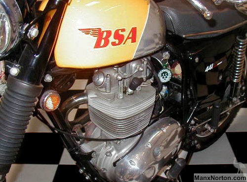 BSA-441-Victor-engine.jpg