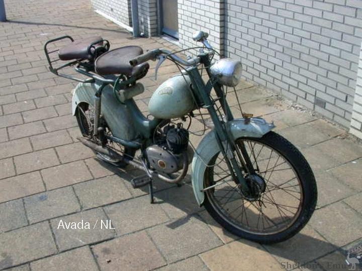 AVADA-moped-Holland.jpg