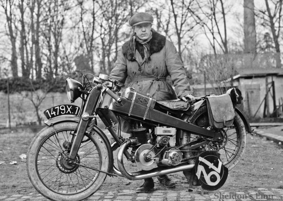 CP-Roleo-1927-BNF.jpg