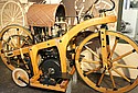 Daimler-1885-PMi-01.jpg