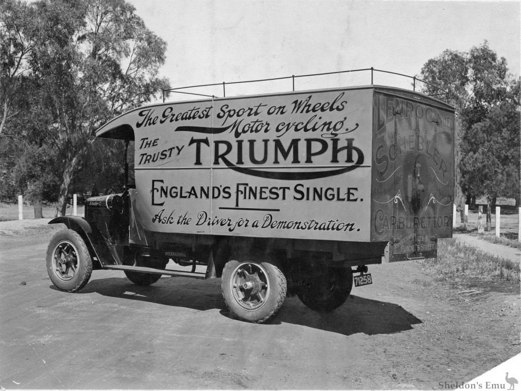 Lenroc-1927-SA-Triumph-Van.jpg