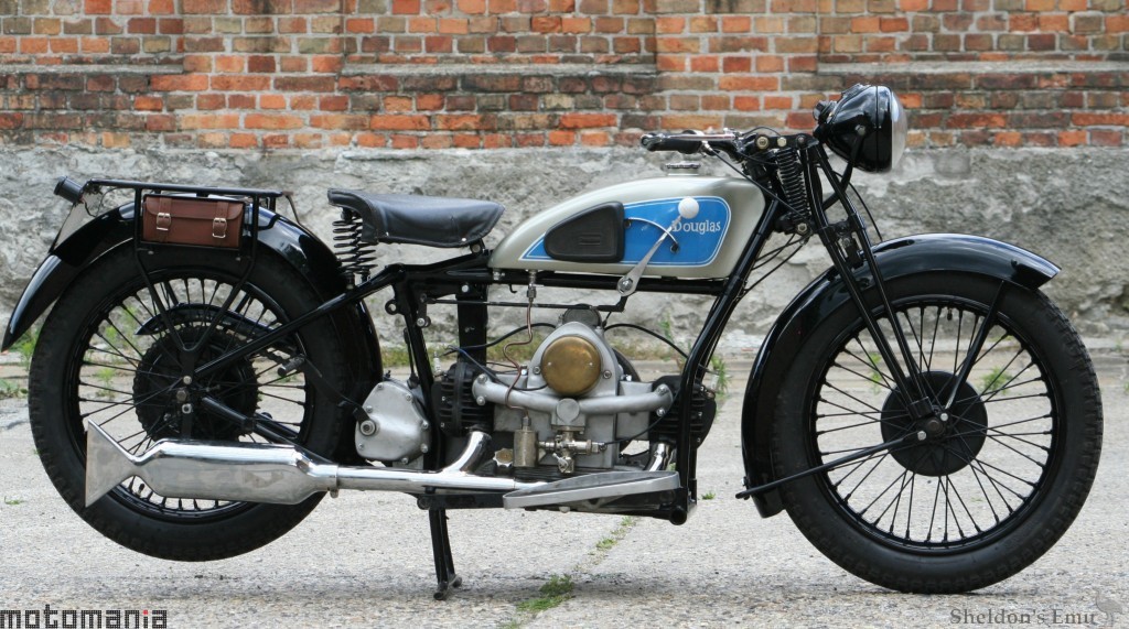 Douglas-1932-600cc-Motomania-1.jpg