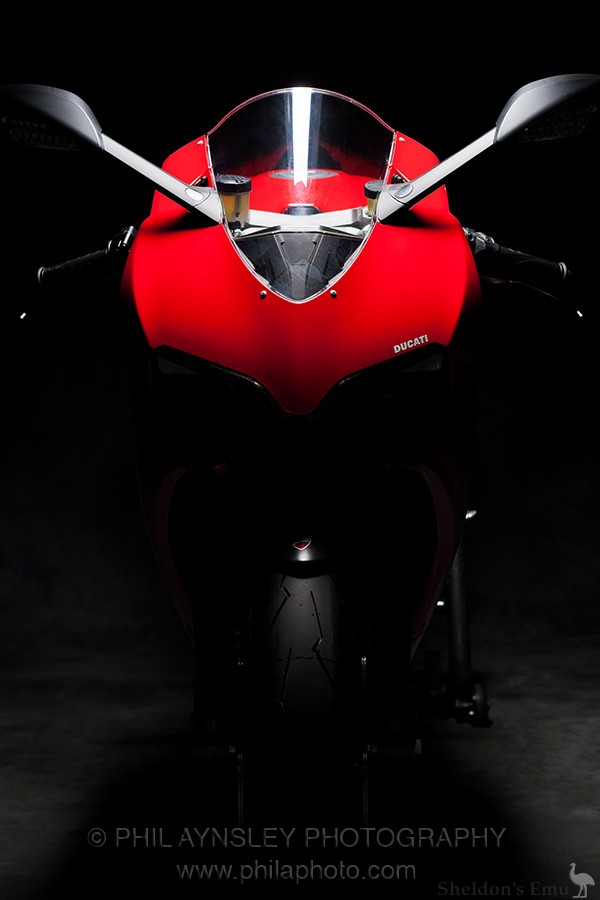 Ducati-2011-Panigale-S-PA-03.jpg