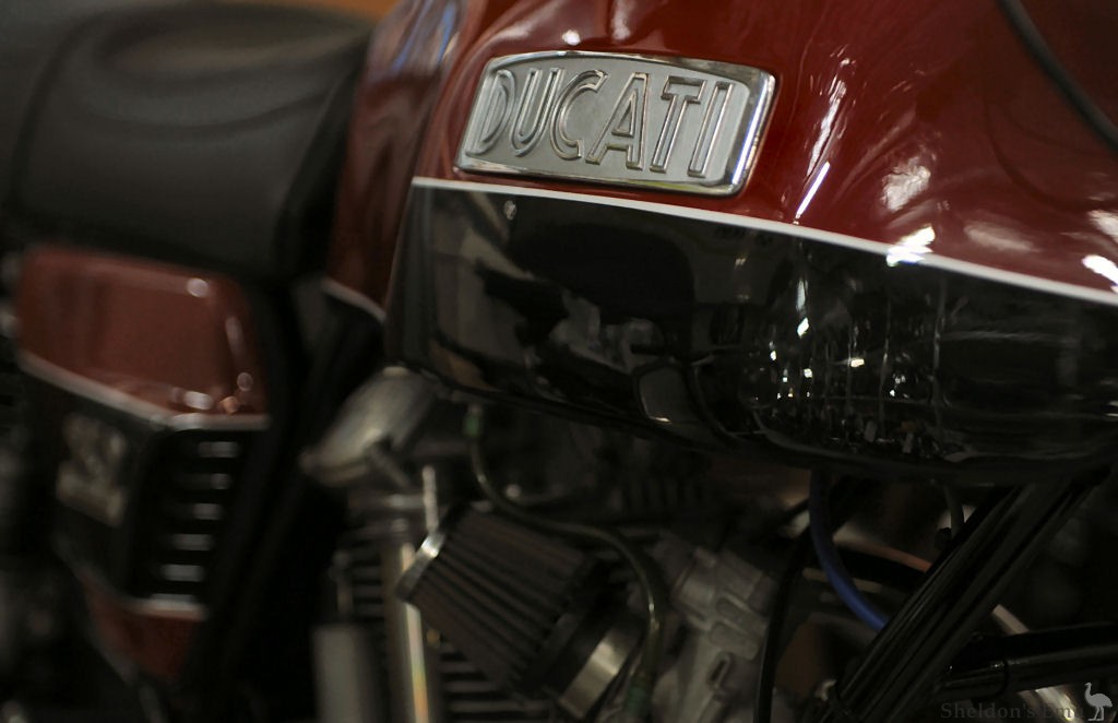 Ducati-1973-GT750-No90-MxN.jpg