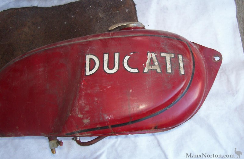 Ducati-1964c-250-MkIII-1.jpg