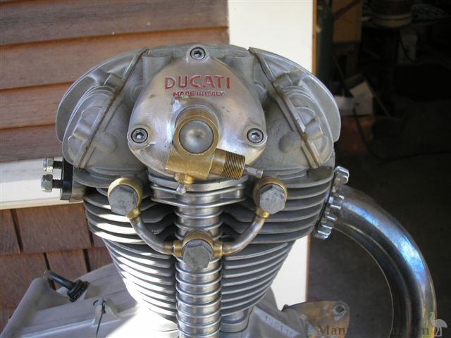 Ducati-1972c-250SCR-3.jpg