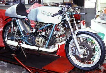 Ducati-1973-GP500-Armaroli.jpg
