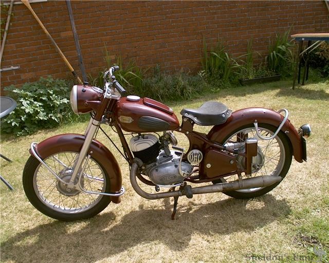 Ensia-1954-250cc-BE-1.jpg