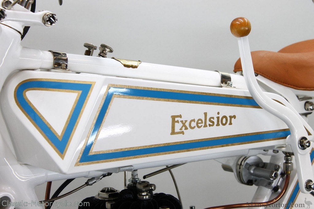 Excelsior-1922c-550cc-Blackburne-CMAT-07.jpg