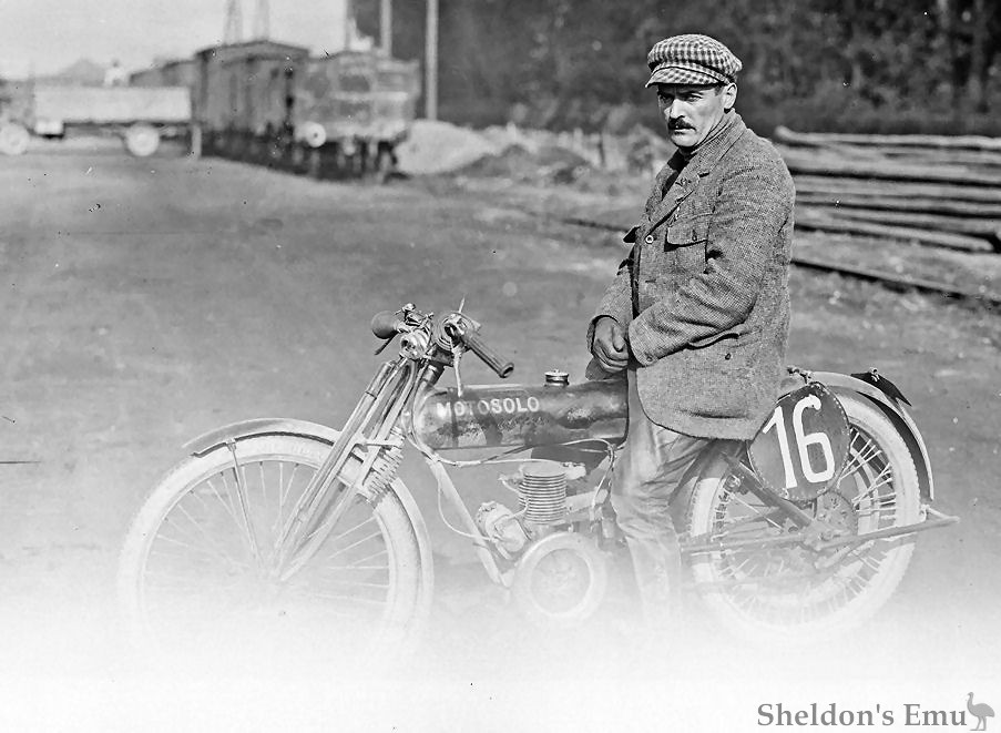 Motosolo-1921-250cc-BNF.jpg